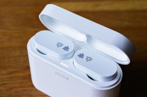 Moondrop ALICE TWS headphones review. You can try, but you wouldn’t want to buy