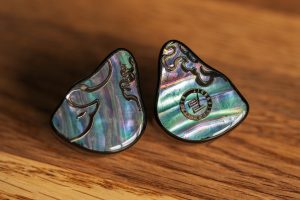 Обзор внутриканальных наушников Juzear × Z Reviews Defiant